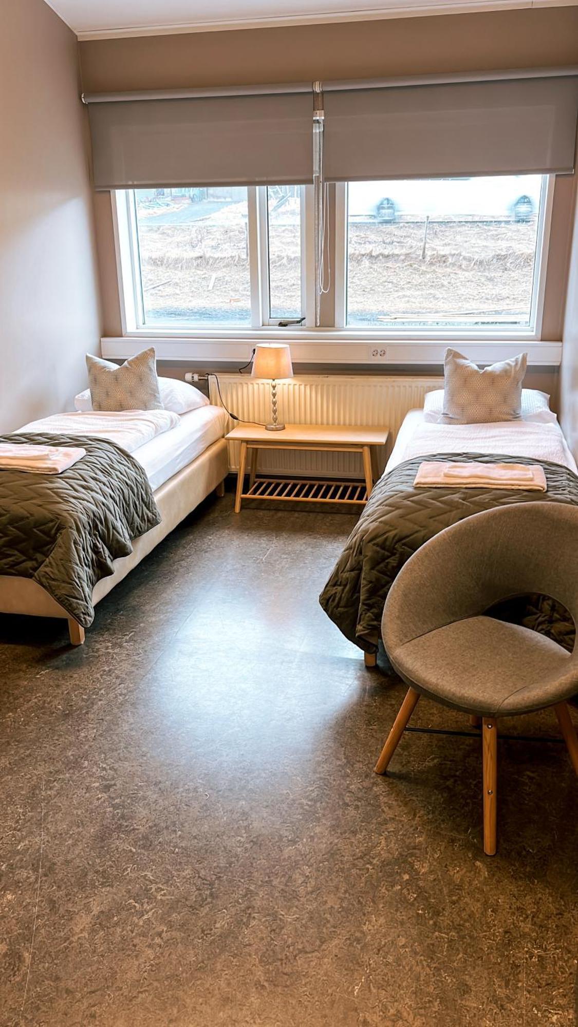 Guesthouse Reynir Vik i Myrdal ภายนอก รูปภาพ